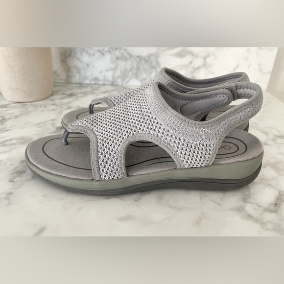 Unavailable Sandals Size 9
Gray planters fasciitis supportive - Picture 6 of 12